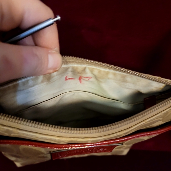 Coach Poppy Crossbody, used - Picture 4 of 9